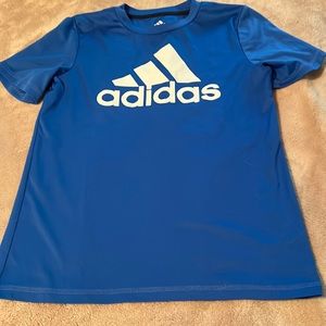 Boys adidas t-shirt size 10/12